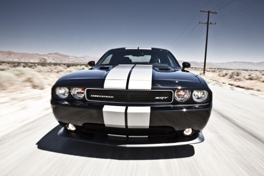  Dodge Challenger SRT8 392 2012 года  (фото 15 из 40)